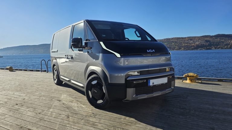 Електричний фургон Kia PV5 на тестуванні